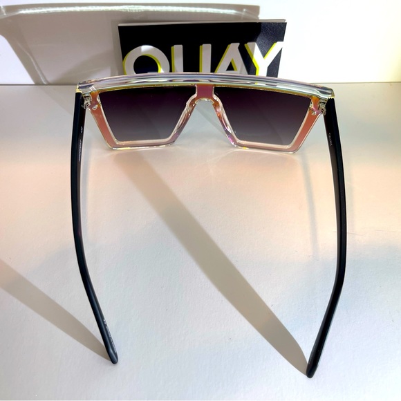 Quay Australia Hindsight Shield Sunglasses 52149 - Picture 4 of 8